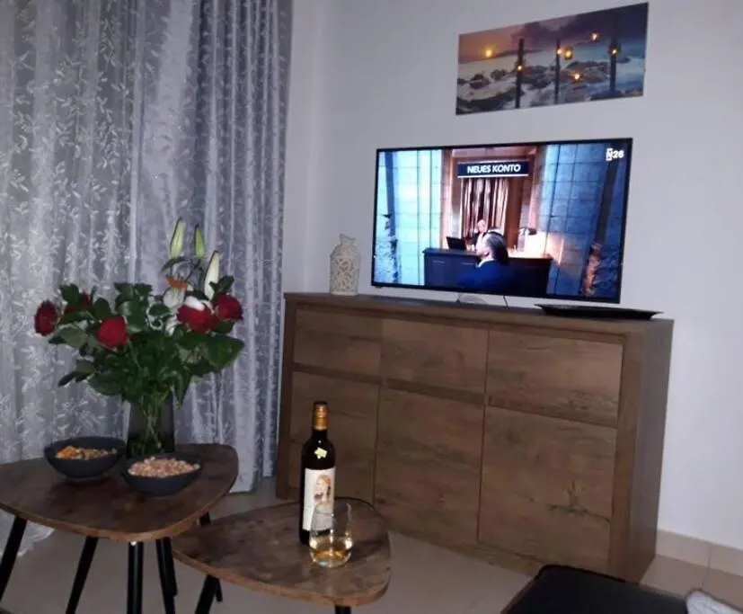 Renovated Apartment With Garden And Parking Space Peraía 0*,